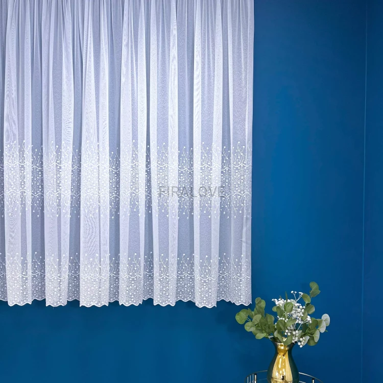 firana-haftowana-rita-na-markizecie-delikatne-zdobienie-wys-180-cm (1).webp