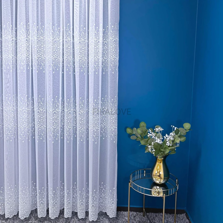 firana-haftowana-rita-na-markizecie-delikatne-zdobienie-wys-270-cm (5).webp